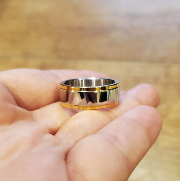 Vintage Stainless Steel Gold & Silver Wedding Band - Picture 11 of 13